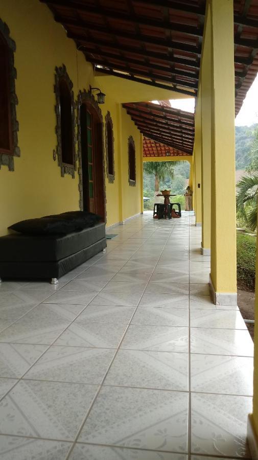 Casa Com Flores Pedra Azul  Exterior foto